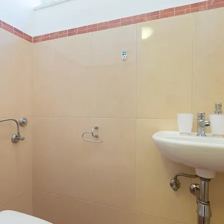 Hedera A13 アパート *